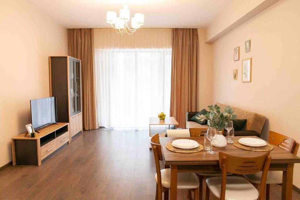 Gg Home - Cozy 1 Bedroom Apartment On Kazbegi Avenue 15 Тбілісі Екстер'єр фото