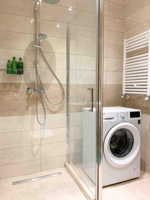 Gg Home - Cozy 1 Bedroom Apartment On Kazbegi Avenue 15 Тбілісі Екстер'єр фото